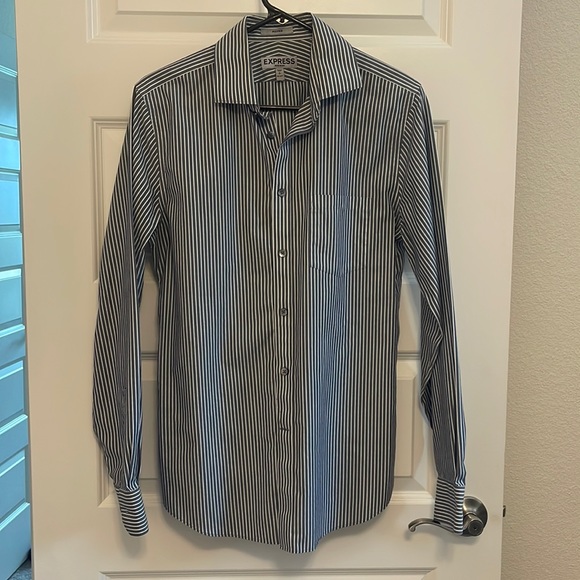Express Non-Iron Button Down - Picture 1 of 3